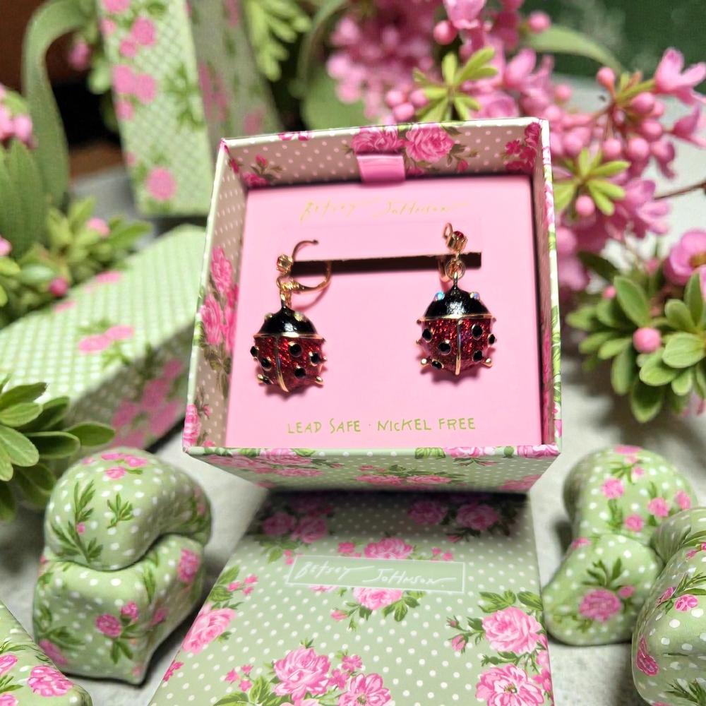 NEW Betsey Johnson Ladybug Leverback Dangle Earrings Gold Tone Red Crystals NWT - Picture 4 of 5